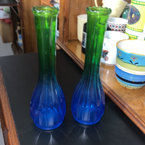 MCM Jeanette Glass Set Of 2 Green And Blue Ombre Bud Flower Vases - Picture 3 of 5
